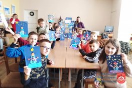 Веселий сніговик