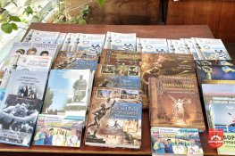 Фонди бібліотек поповнилися новими виданнями