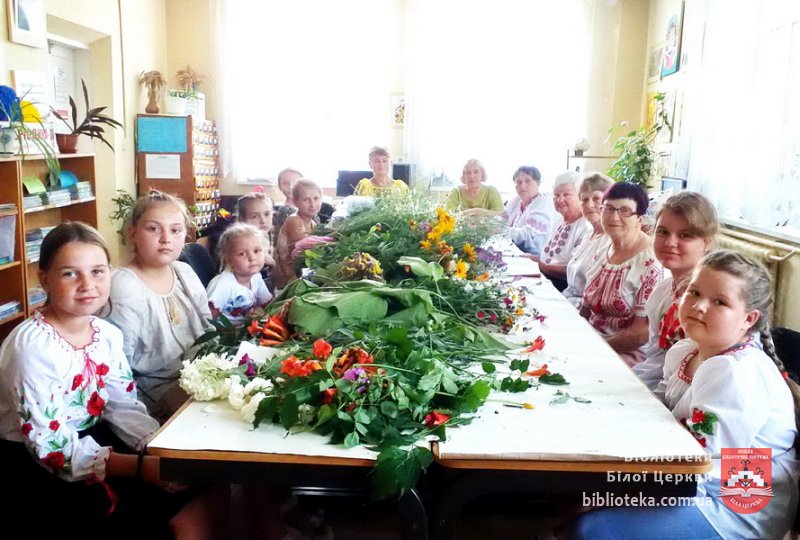 На калину роса впала – в нас на вулиці Купала
