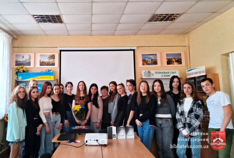 Поезія Олени Татьянченко, народжена війною