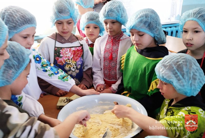 Великодні пасочки від Скребишівських читайликів