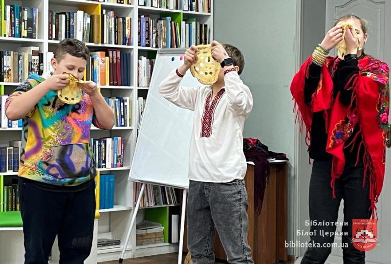 Масниця до нас іде, смаколики несе!