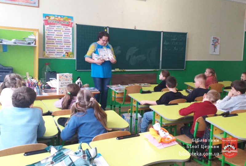 Зерна поетки-краянки Тетяни Строкач