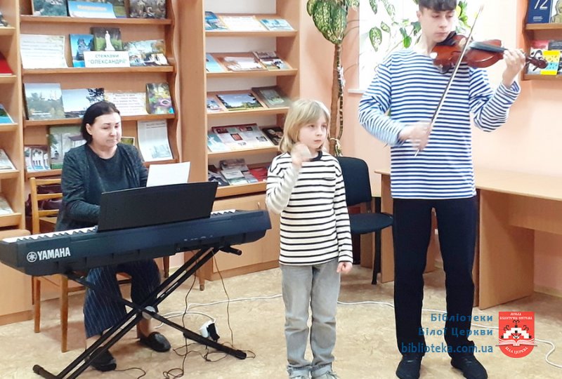 На крилах весни