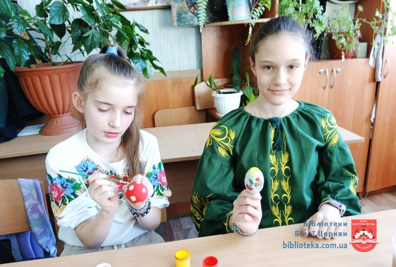 Великдень у барвах