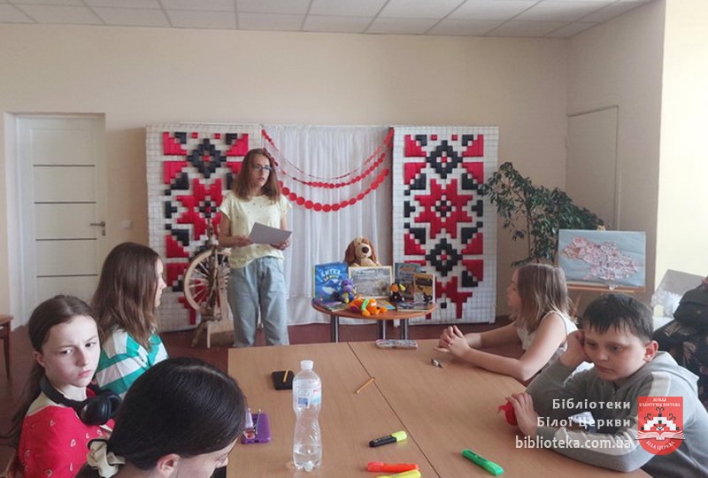 Янголятка, що у небо піднялись