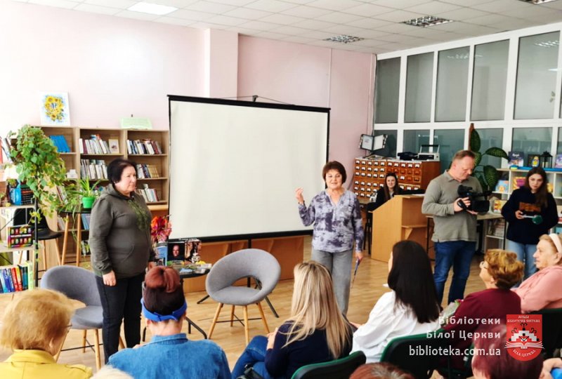 Літературна зустріч із «Ластівкою» – Оленою Мокренчук