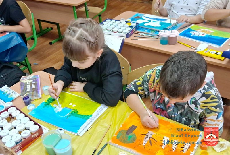 Магія пензля: бібліотечна майстерня юного художника