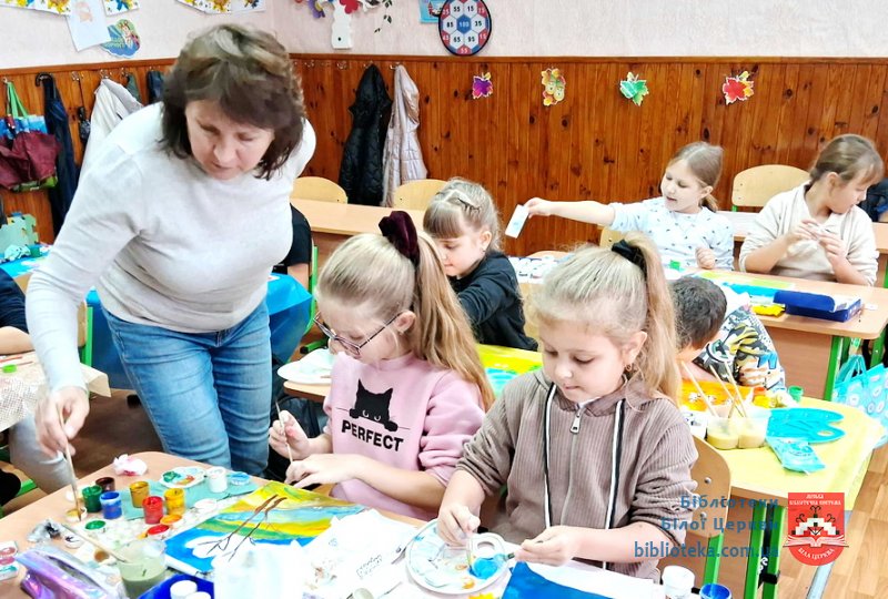 Магія пензля: бібліотечна майстерня юного художника
