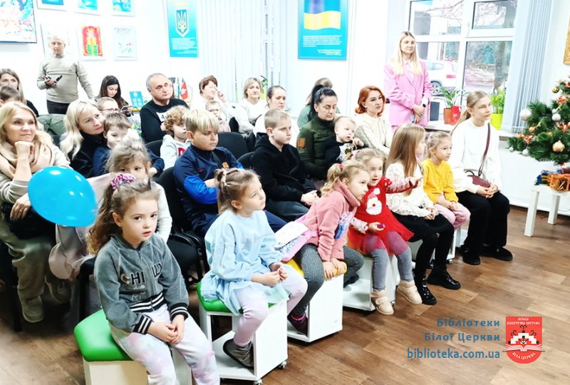 Світ від краю і до краю чекає святого Миколая