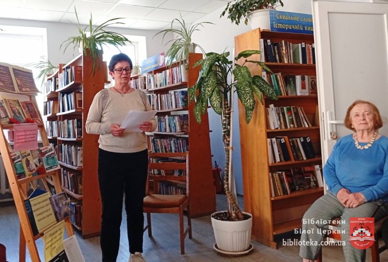 Поети копають у небо…