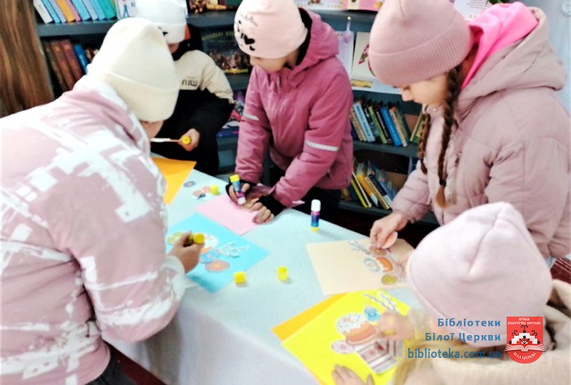 Великодня радість землю обіймає